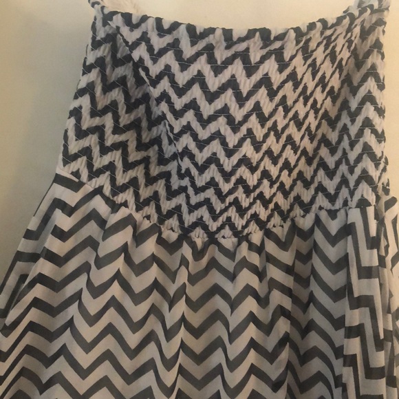 Black and white chevron sundress - Picture 3 of 4